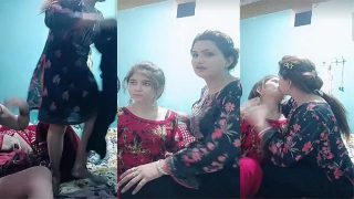 Horny Milf & Teen Sister Lesbian – Indian Xxx